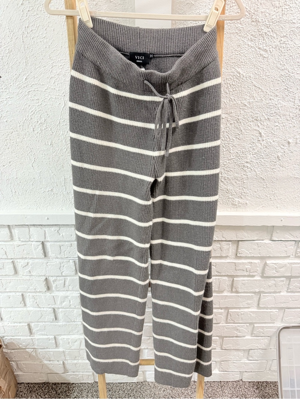 VICI Gray and White Striped Knit Wide-Leg Pants